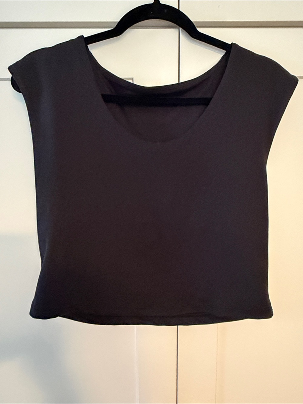 Jockey Black Cap-Sleeve cropped top Size L